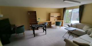 Ping Kan's room