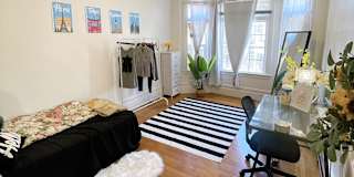 Suzie  Leung's room