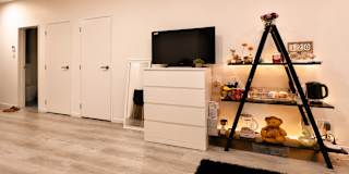 Miao's room