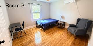 Darren Phillips's room