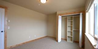 Oren Baker's room