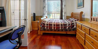 Julie TN's room