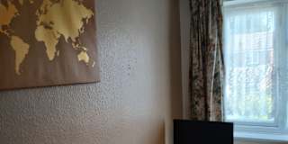 Graham Hurley's room