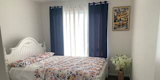 Sandy's room