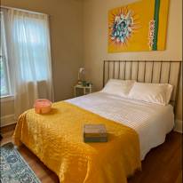 Cleveland Heights's room