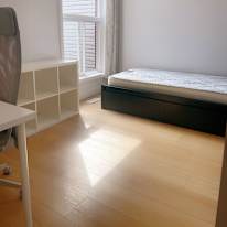 fiona ng's room