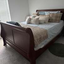 Azenet Perez's room