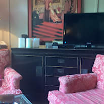 Jeffrey Pommer's room