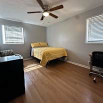 Savelle's room