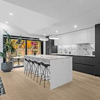 Alexia Economakis's room