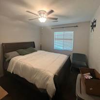 Octavio's room