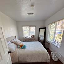 santana's room