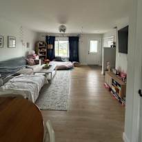 Eve's room