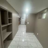 Leslie's room