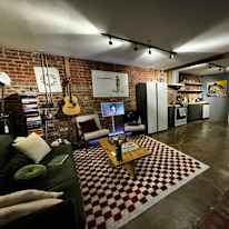 Brett Fink's room