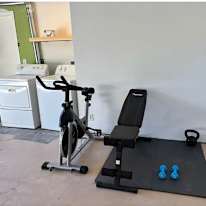 AnOasisAwsits's room
