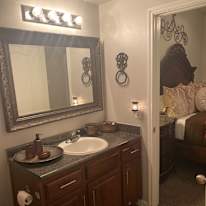 David Lee's room
