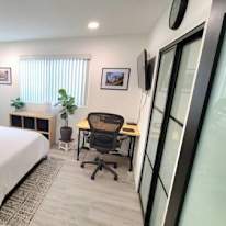 Furnished room with balcony's room
