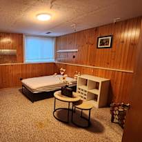Lynn's room