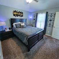 Quiet room in Union City close to the airport's room