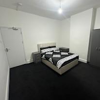 Black Country Homes's room