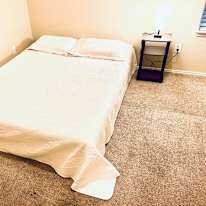 Room For Rent's room