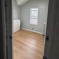 Ten's room