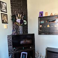 Kelly Levesque's room