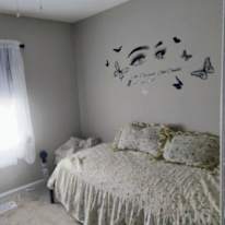 Elaine Hernandez's room