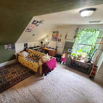 Jhenniffer's room
