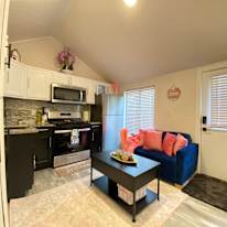 GiGi's room