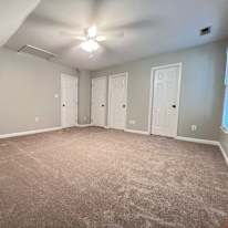 Alcove Rooms's room