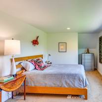 Christa Bassett Ross's room