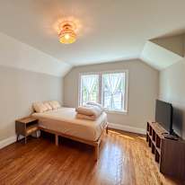 Mustafa's room
