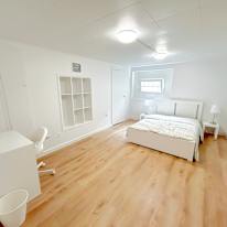 Hamid Reza's room