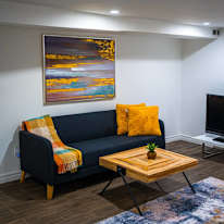 farnaz hosseini's room