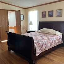 Linda A Grosskopf's room