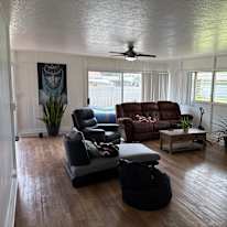 robert desrochers's room