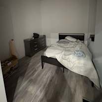 Hazel Davis's room
