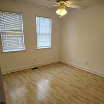Chuzzlevit Redding's room
