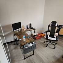 Samyak Bhatt's room