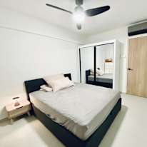 Tof's room