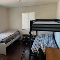 Julia Va's room