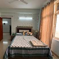 Garvit's room