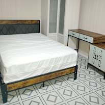 KIM BERAUN's room