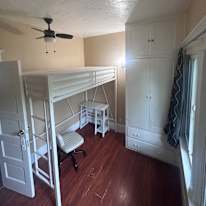 Lee's room