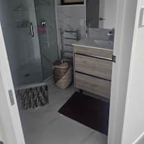 Shevelin DEVI's room