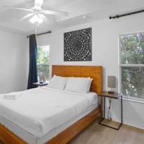 Laura Mateus's room