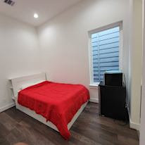 FRANKLIN's room