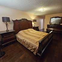 MOHSEN's room
